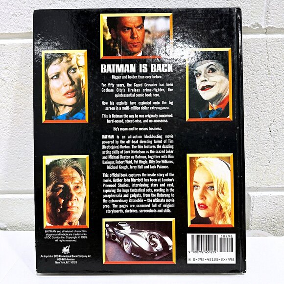 BATMAN 1989 Official Movie Book Tim Burton Michael Keaton Hardcover DC Comics - Picture 2 of 5